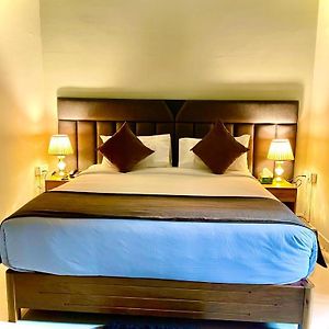 La Colline Resort